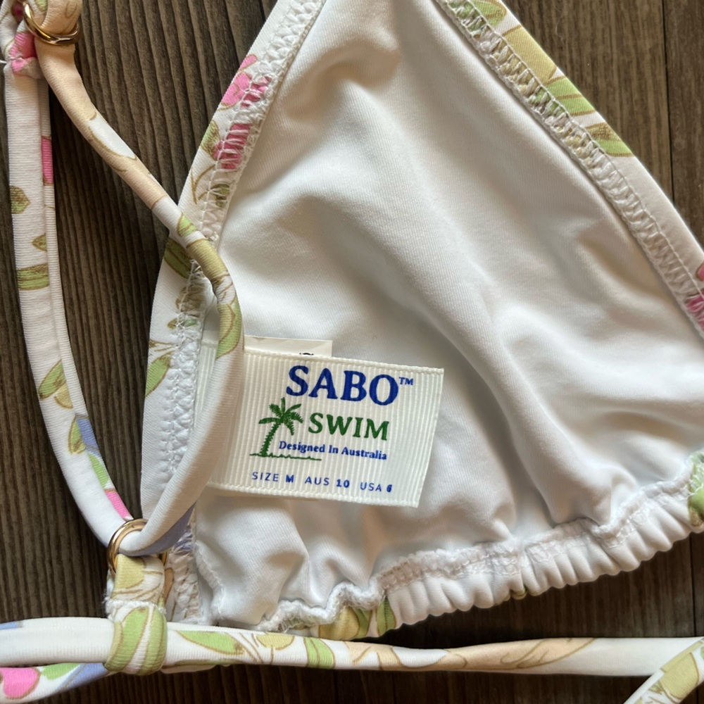 Sabo Skirt Rhodes Tie Bottom and Tri Top Bikini Set. Size M - Picture 10 of 10